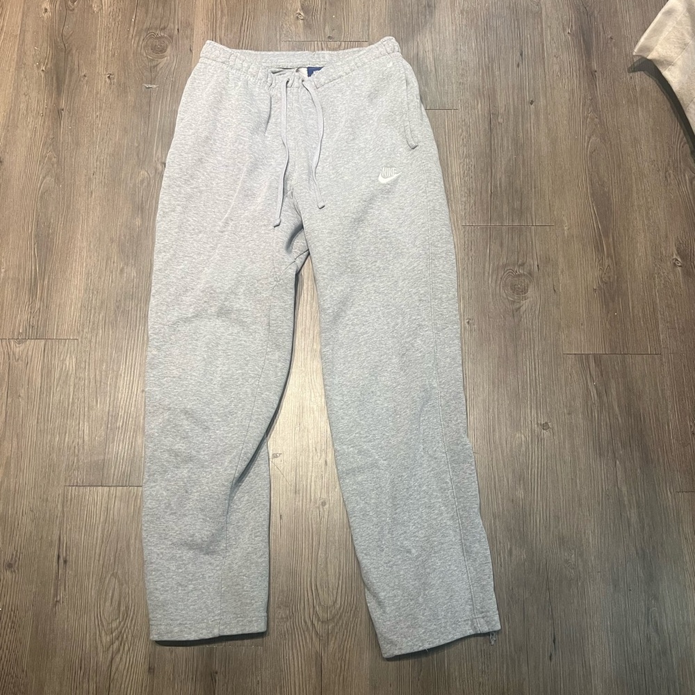 Nike men’s sweats